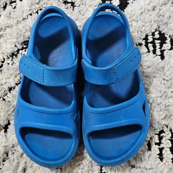 Gap Toddler Double Strap Hook and Loop Closure Blue Sandals 9/10 - Picture 1 of 6